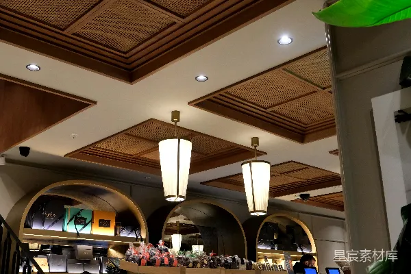 高清摄影 一家柜台摆满了许多食物的餐厅