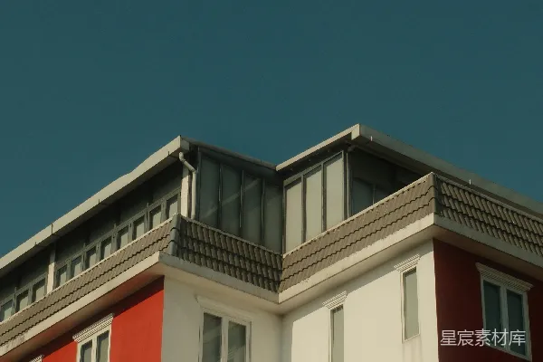 高清摄影 现代化的建筑，外立面为红白相间