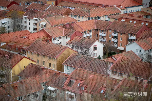 高清摄影 住宅区的屋顶，覆盖着红色瓷砖。