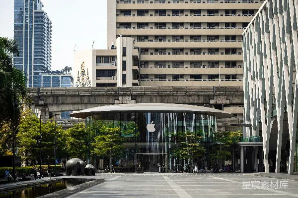 高清摄影 一座大型建筑物上有一座非常高大的桥梁。