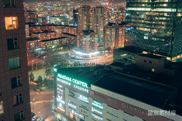 高清摄影 高层建筑在夜间