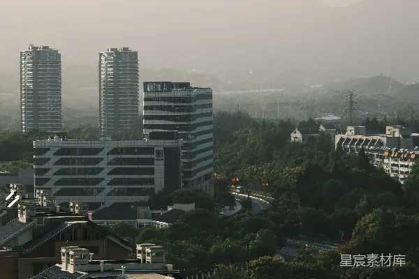 高清摄影 一座城市的景象，有高楼大厦。