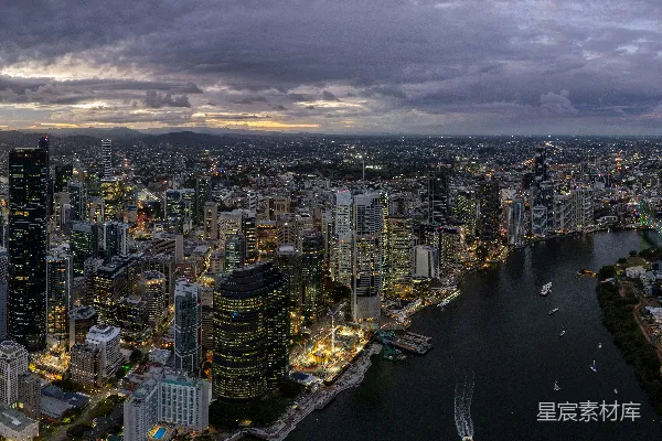 高清摄影 黄昏时分的城市天际线全景