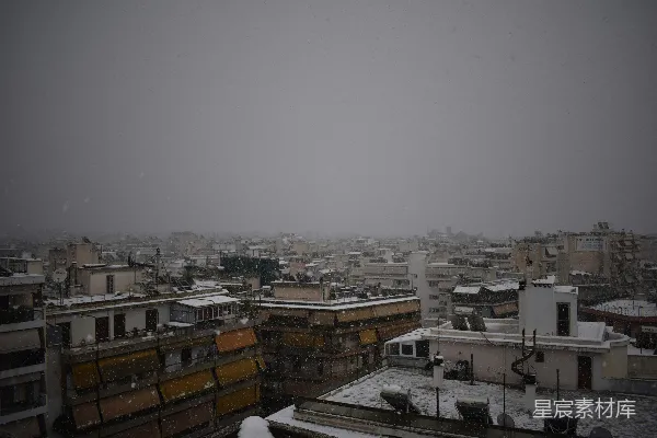 高清摄影 从屋顶俯瞰雪城的景象