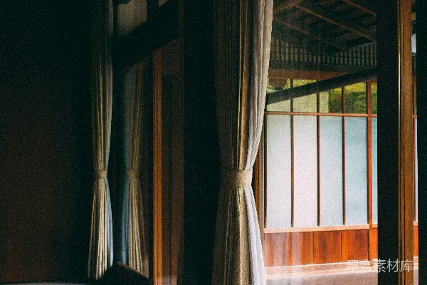 高清摄影 白色和米色窗帘