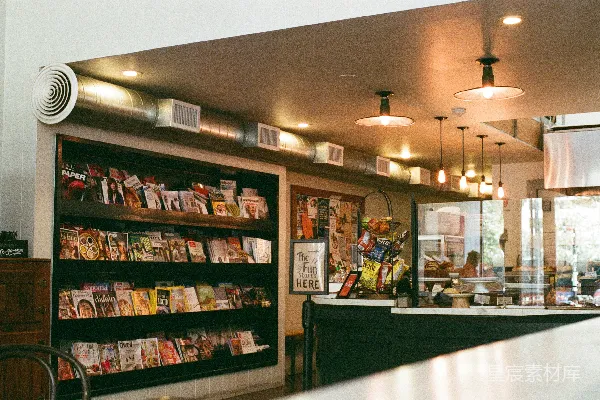 高清摄影 一家摆满书籍和杂志的商店
