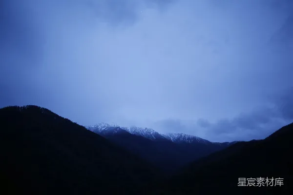 高清摄影 雾和山景摄影