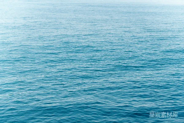 高清摄影 白天的蓝色海水