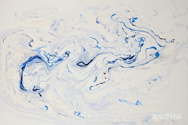 高清摄影 一幅蓝白相间的油画，背景为白色。
