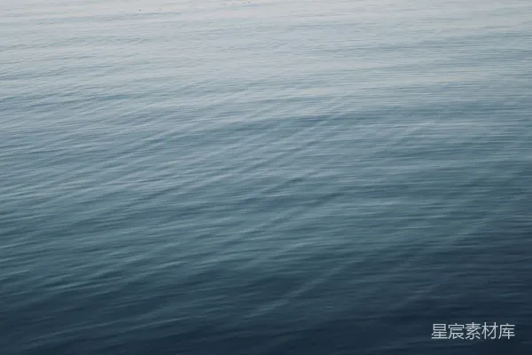 高清摄影 白天的蓝色海水