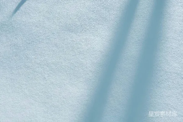 高清摄影 雪地上的影子