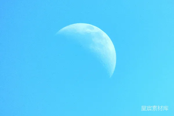 高清摄影 天空中的白月