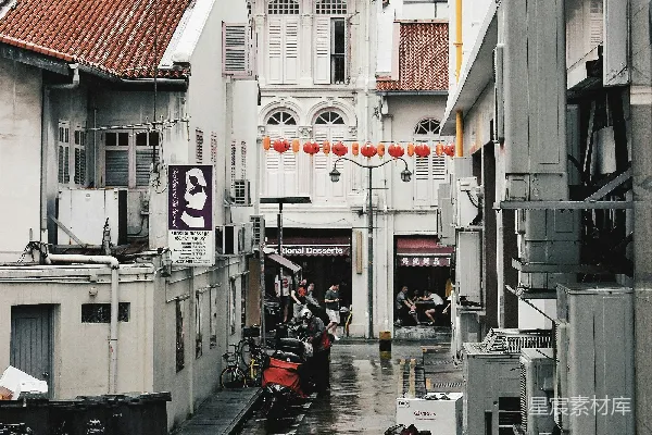 高清摄影 白色空调安装在白色的混凝土建筑上