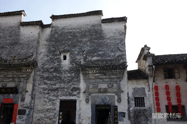 高清摄影 古中国的建筑上装饰着图案。