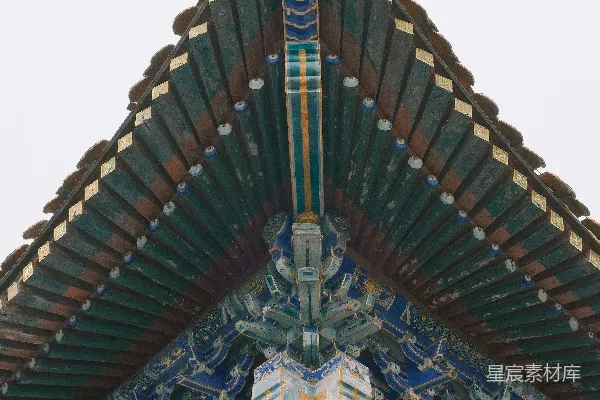 高清摄影 一幢建筑物的特写，背景是蓝天。