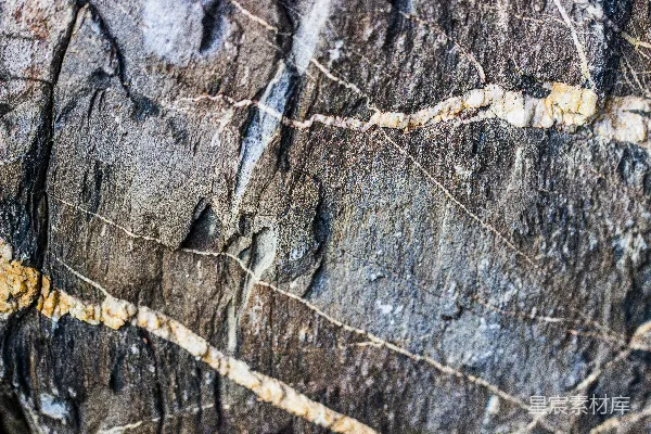 高清摄影 棕色的木头上有水珠