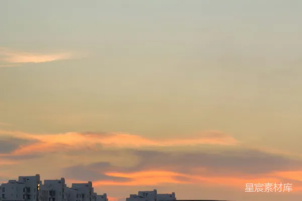 高清摄影 建筑物剪影映衬在夕阳的天空中