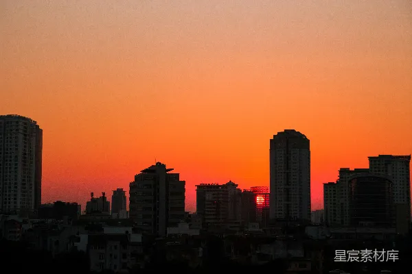 高清摄影 夕阳下城市建筑的剪影