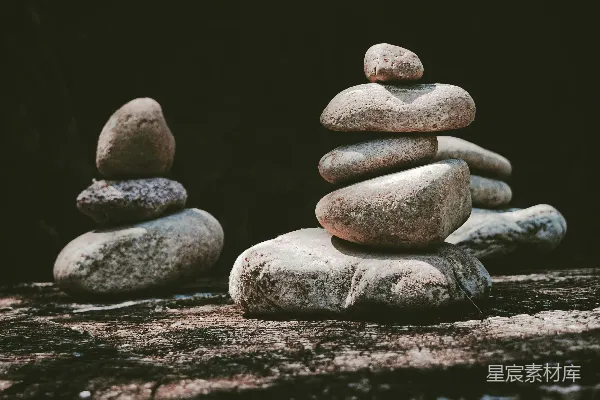 高清摄影 一堆石头叠在一起