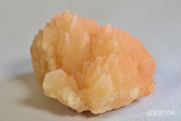 高清摄影 一张橙色岩石的特写照片