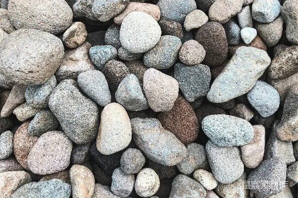 高清摄影 灰色和棕色的石块碎片