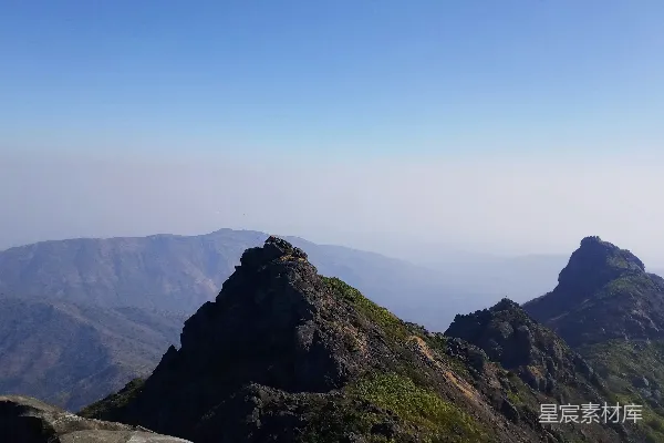 高清摄影 山脉与蓝天