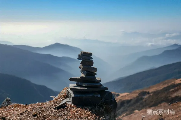 高清摄影 白天的石头