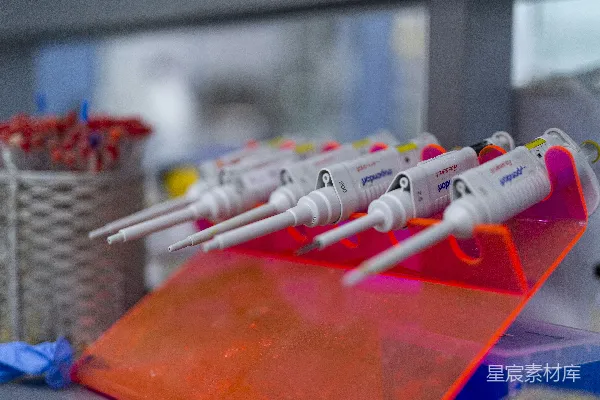 高清摄影 实验室移液管用于研究。