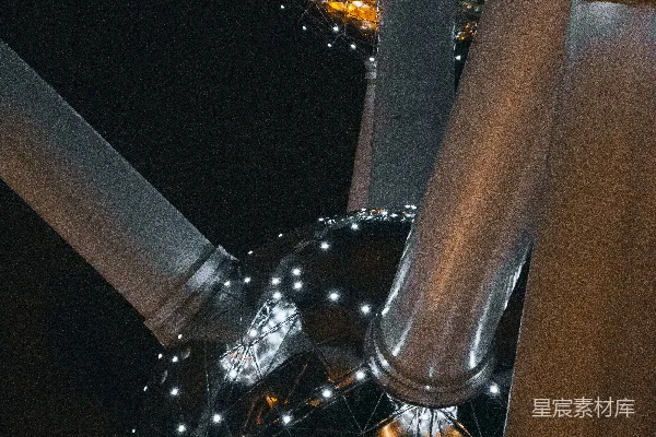 高清摄影 夜景下的原子结构特写