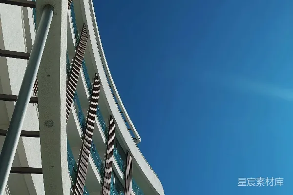 高清摄影 一座高大的白色塔楼