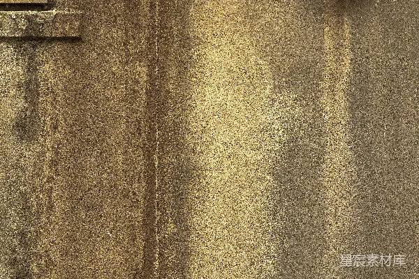 高清摄影 几个红色和白色的东西放在木制表面上。