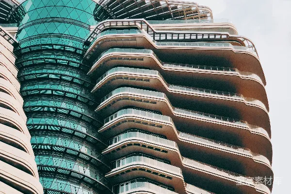 高清摄影 低角度拍摄的蓝天下的建筑照片