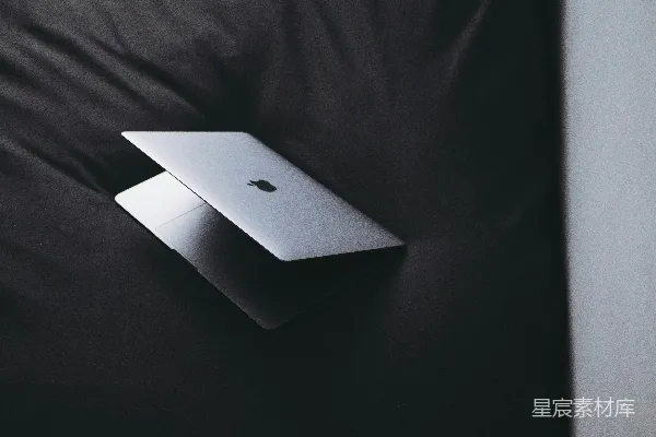 高清摄影 银色的MacBook