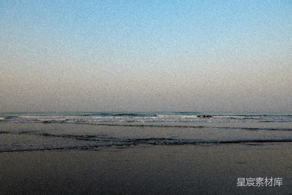 高清摄影 白天海浪拍打着岸边的声音