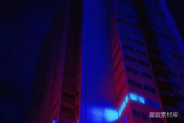 高清摄影 蓝色和红色灯光照亮的建筑物