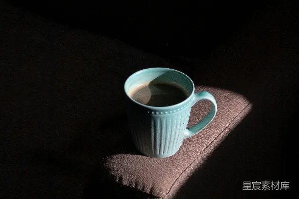 高清摄影 白色陶瓷杯子