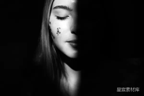 高清摄影 黑白摄影的女子