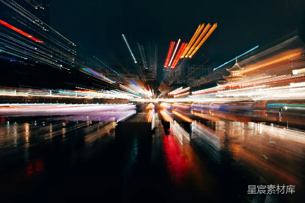 高清摄影 一张夜晚模糊的城市照片