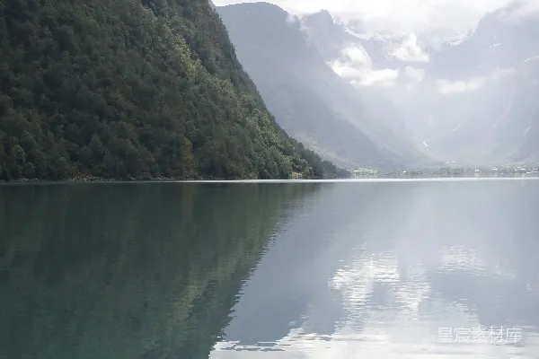 高清摄影 宁静的峡湾风光