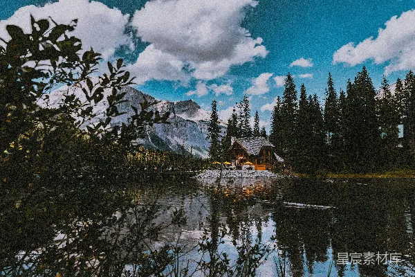 高清摄影 湖边的木屋与雪山