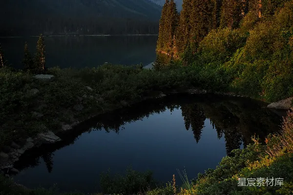 高清摄影 清晨的静谧湖景