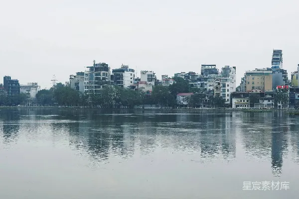 高清摄影 河畔城市全景