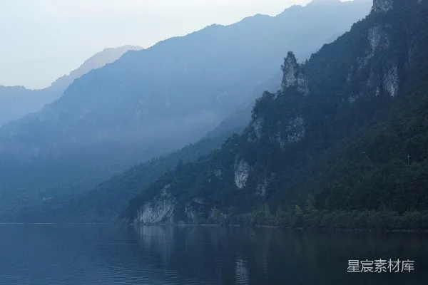 高清摄影 清晨的山水静谧