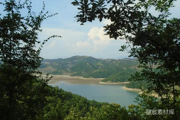高清摄影 山间湖景