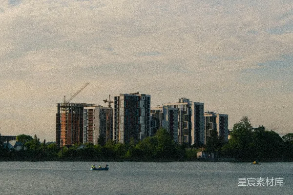 高清摄影 湖畔的现代城市