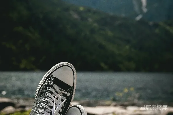 高清摄影 湖边放松时光