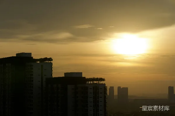 高清摄影 夕阳下的城市剪影