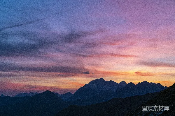 高清摄影 山巅的夕阳