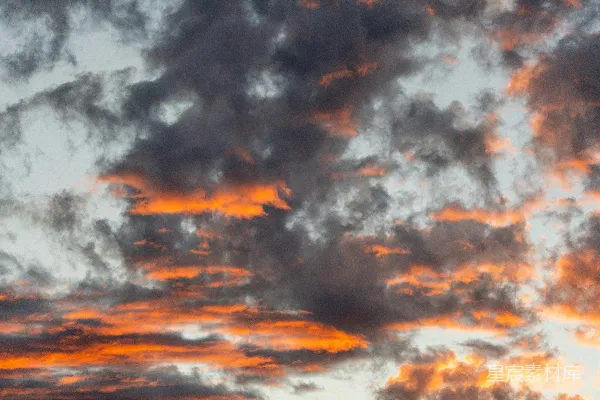 高清摄影 夕阳下的云层