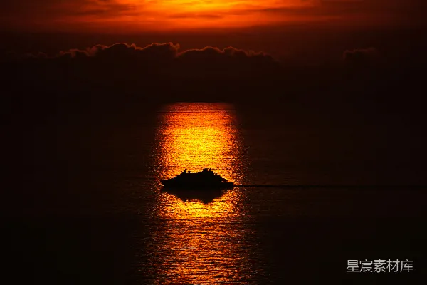 高清摄影 夕阳下的海景